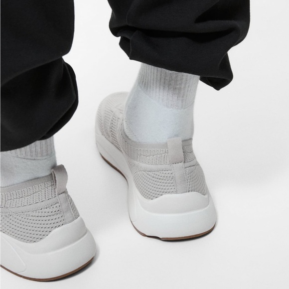 Zara Running Shoe Beige Men's Size 9 or EU 42 - Picture 9 of 9